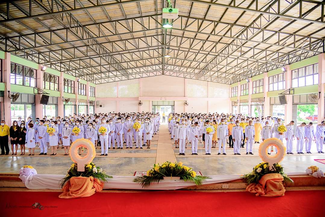 กิจกรรมเนื่องในวันคล้ายวันพระบรมราชสมภพพระบาทสมเด็จพระพระบรมชนกาธิเบศร มหาภูมิพลอดุลยเดชมหาราช บรมนาถบพิตร วันชาติ และวันพ่อแห่งชาติ 5 ธันวาคม 2565 ณ หอประชุมโรงเรียนเวียงสระ