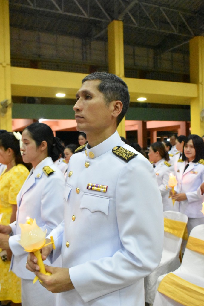 พิธีถวายเครื่องราชสักการะ วางพานพุ่มและพิธีจุดเทียนถวายพระพรชัยมงคล เนื่องในโอกาสมหามงคลเฉลิมพระชนมพรรษาพระบาทสมเด็จพระเจ้าอยู่หัว เพื่อเป็นการน้อมรำลึกในพระมหากรุณาธิคุณ